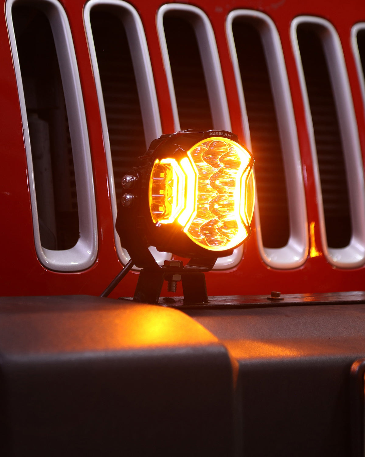 V-ULTRA Series | 5 Inch 172W LED Side Shooter Amber/White Pod Lights with Amber DRL