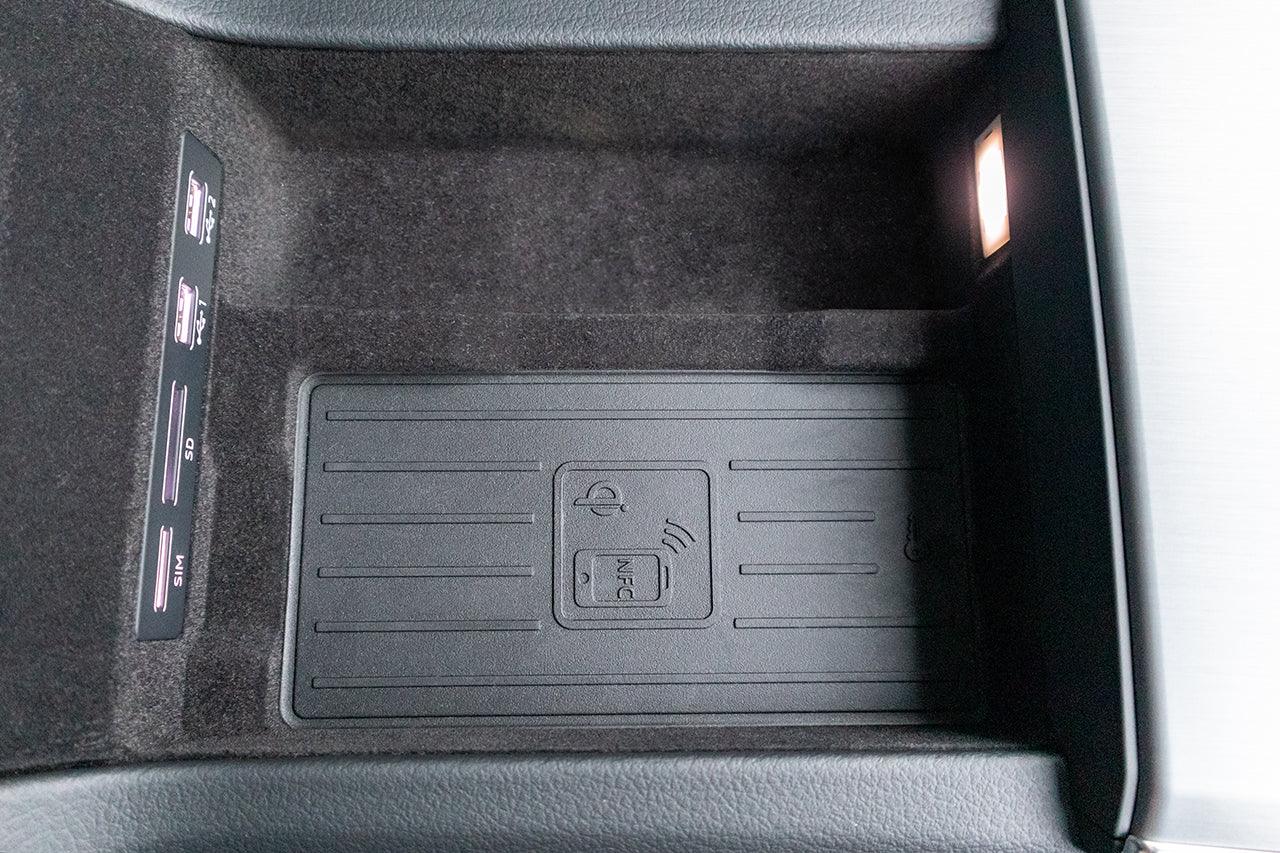 Complete phone box for Audi A6 4A, A7 4K - SPEED LIGHT