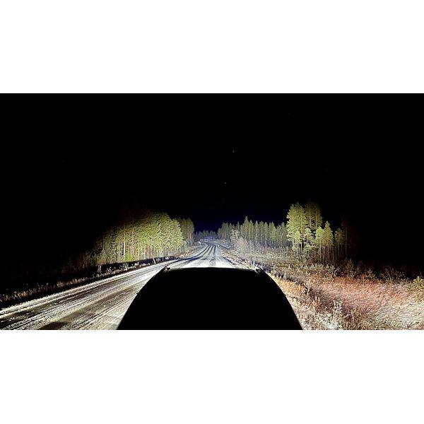 {Page Title} - {Image Description} - Speed-Light.fr