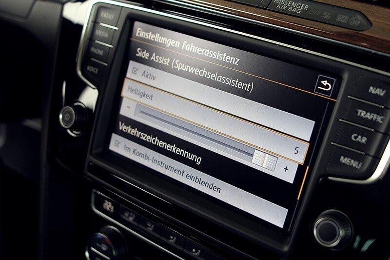 Side Assist incl. Rear Traffic Alert for VW Touran 5T - SPEED LIGHT