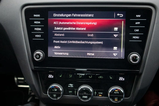 Automatic distance control (ACC) for Skoda Octavia 5E - SPEED LIGHT