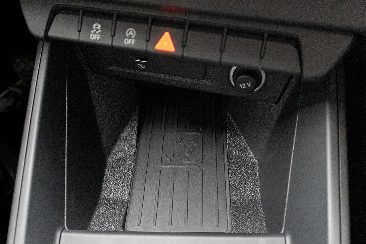Complete phone box for Audi A1 GB - SPEED LIGHT