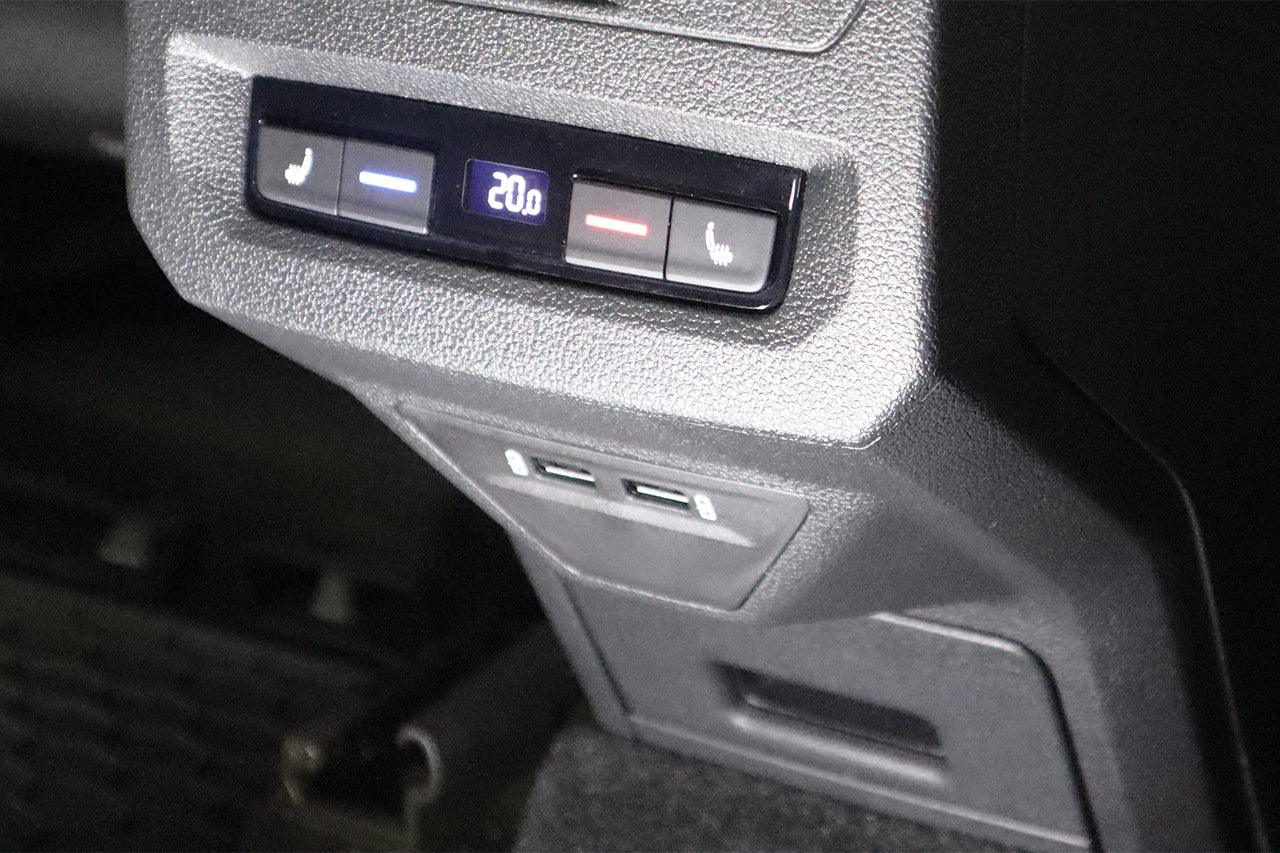 Complete set USB hub for VW Touran 5T - SPEED LIGHT