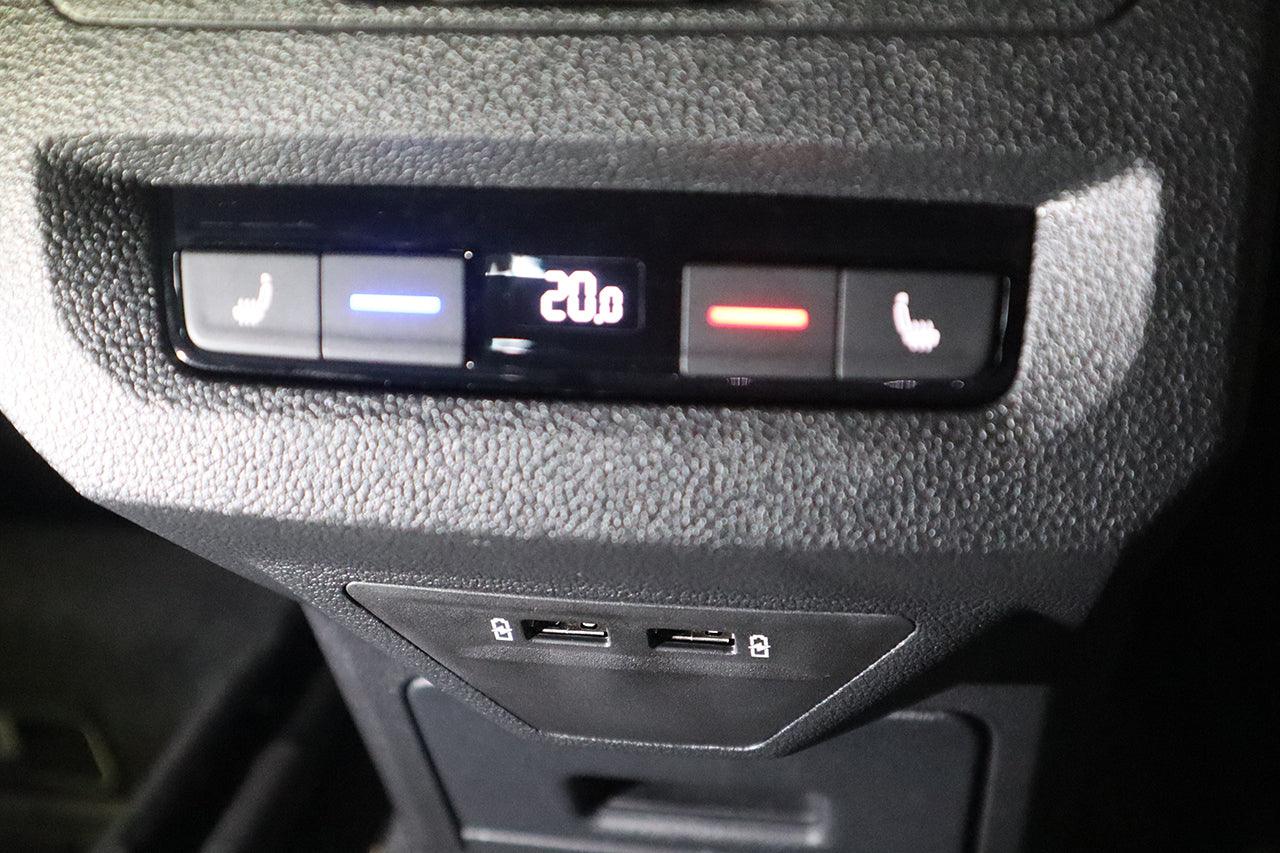 Complete set USB hub for VW Touran 5T - SPEED LIGHT