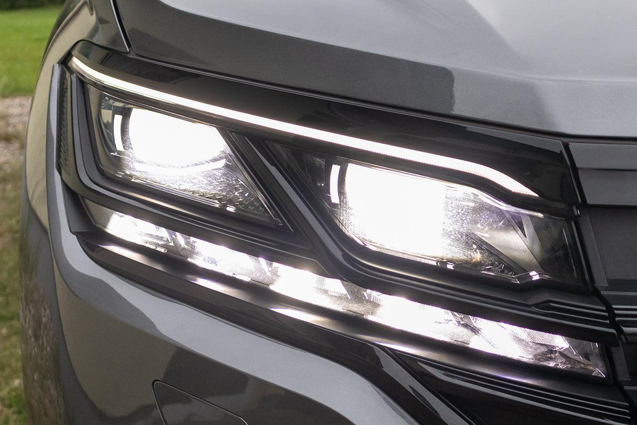 LED Matrix Headlights LED DRL and dynamic turn signal for VW Touareg CR - SPEED LIGHT