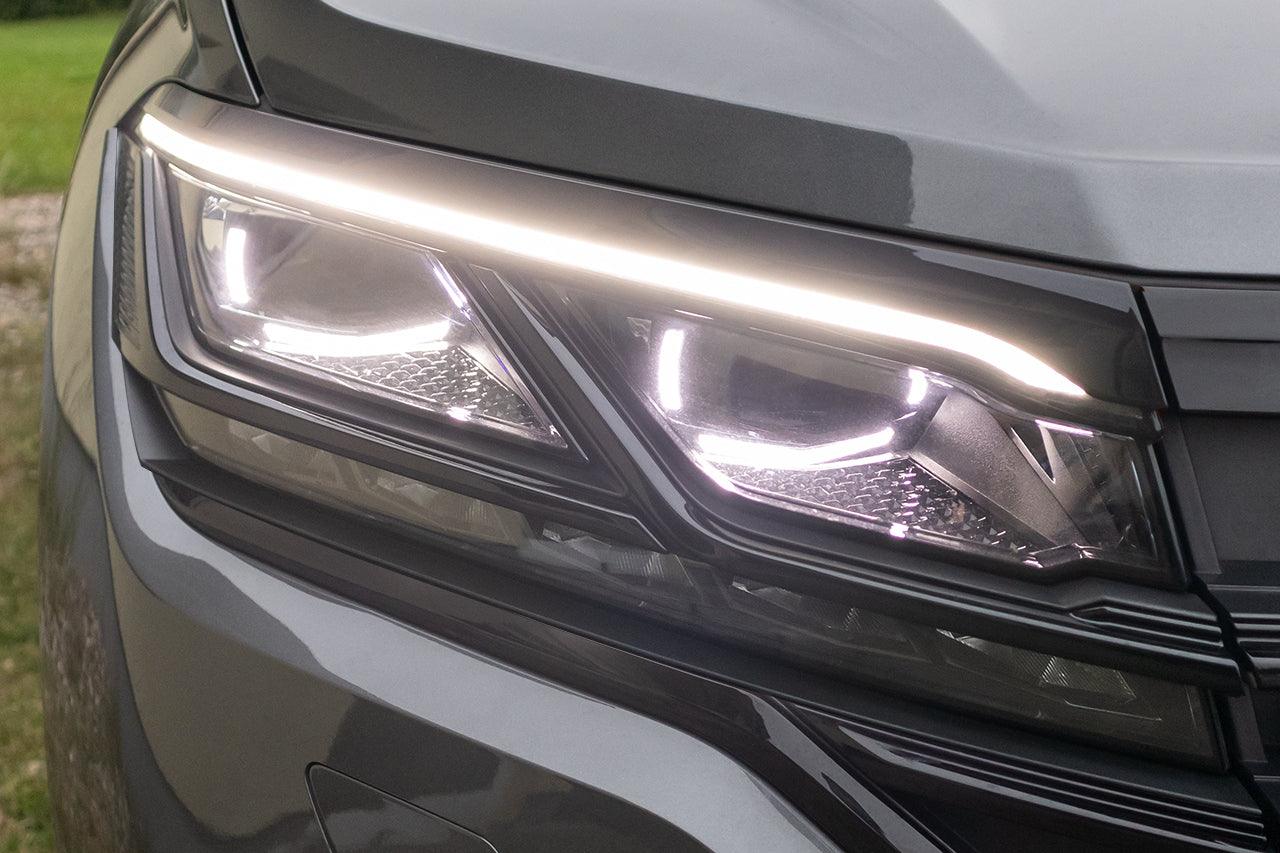 LED Matrix Headlights LED DRL and dynamic turn signal for VW Touareg CR - SPEED LIGHT