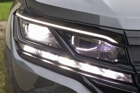 LED Matrix Headlights LED DRL and dynamic turn signal for VW Touareg CR - SPEED LIGHT