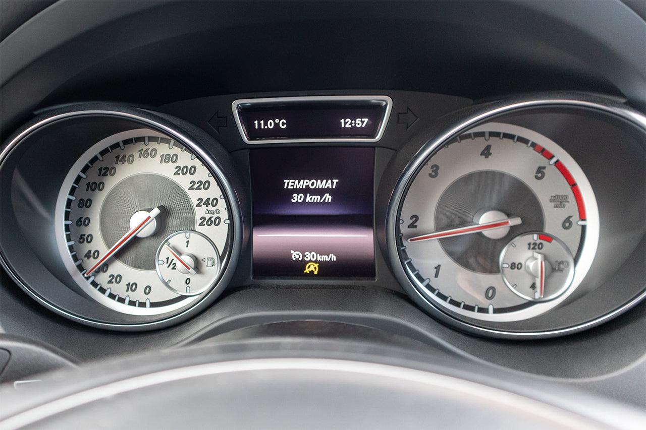 Cruise Control retrofit with limiter Code 440 for Mercedes Benz CLA-Class C/X 117 with Codingdongle - SPEED LIGHT
