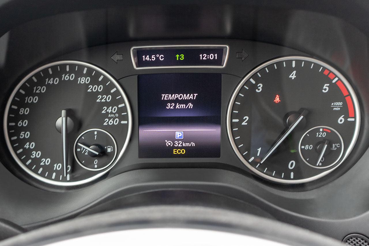 Cruise Control retrofit with limiter Code 440 for Mercedes A-Class W176 with Codingdongle - SPEED LIGHT