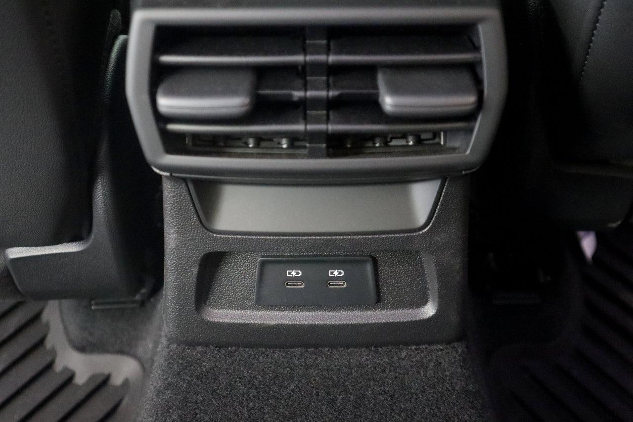 Complete set USB Hub for Audi A3 8Y - SPEED LIGHT