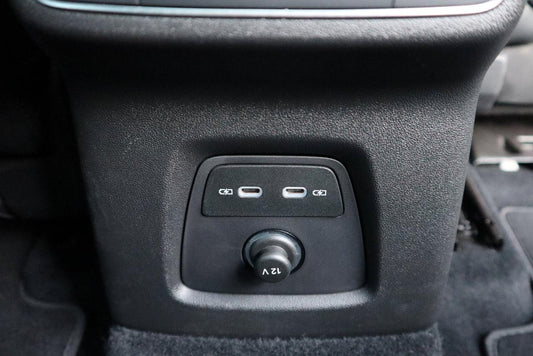 Complete set USB Hub for Audi Q4 F4 - SPEED LIGHT