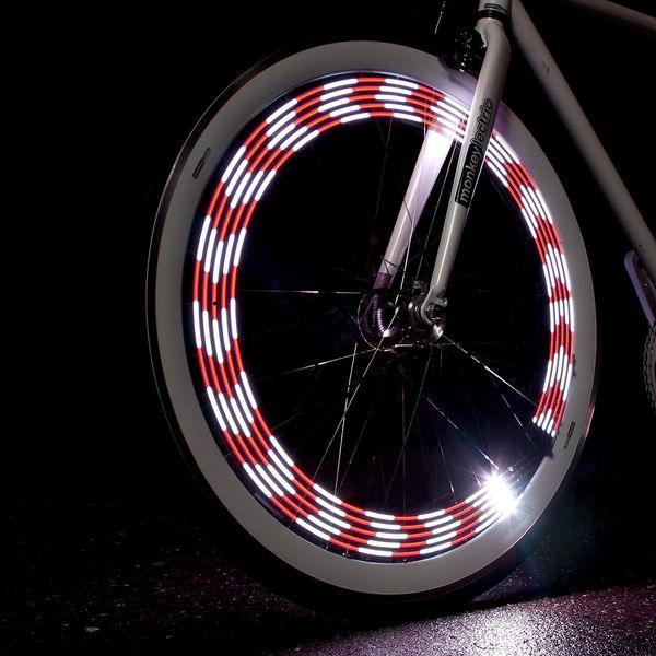 {Page Title} - {Image Description} - Speed-Light.fr