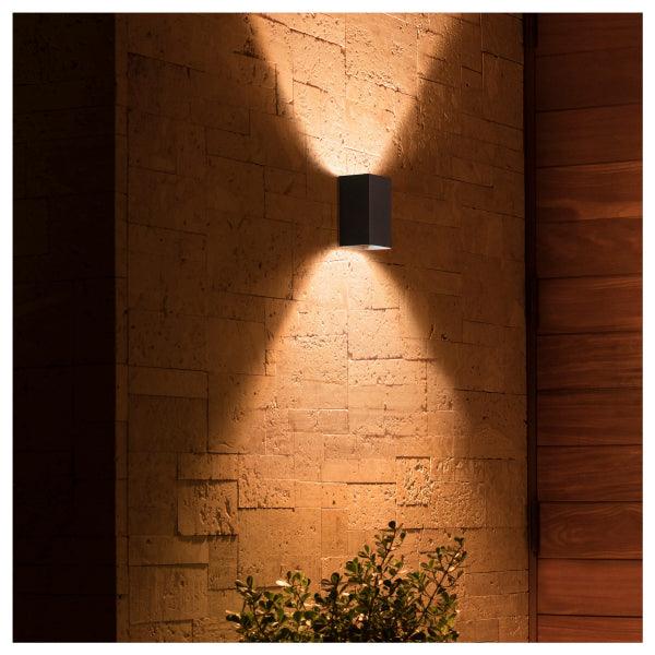 Wall lamp Philips Hue Resonate WCA, 2000-6500K - SPEED LIGHT