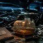 Joint de culasse HS : bulles dans le vase et risques, combien de temps peut tenir un joint de culasse hs